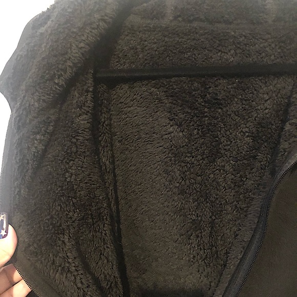 Reversible furry hoodie - Picture 5 of 7